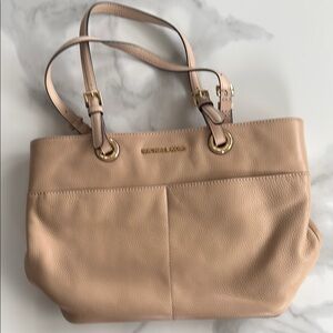 Michael Kors Tan Tote Structured Design